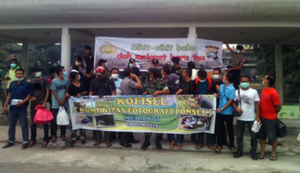 Peduli Kabut Asap, Kofisel Meranti Bagikan 2000 Masker