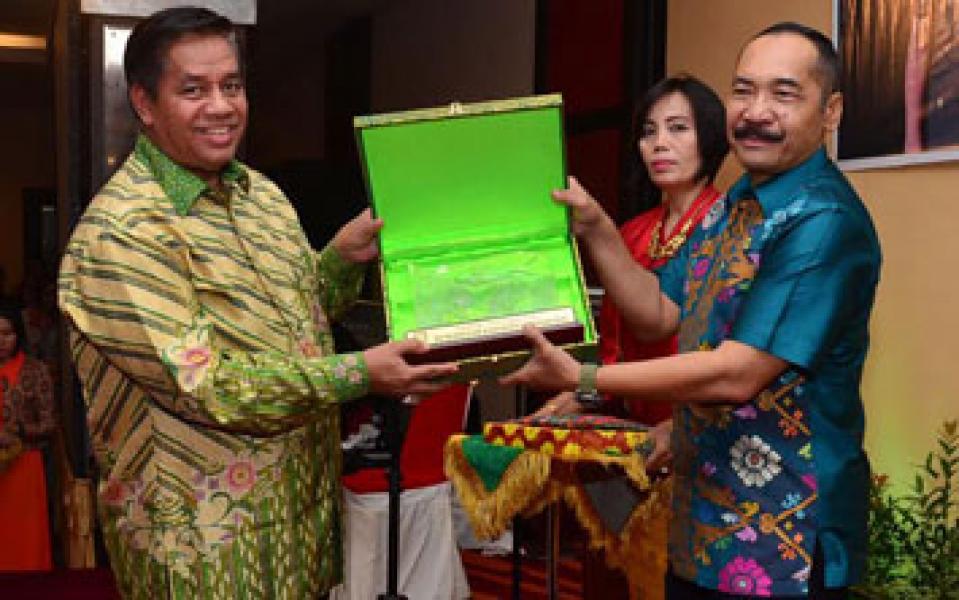 Pj Bupati Bengkalis Hadiri Malam Keakraban Danrem 031/WB