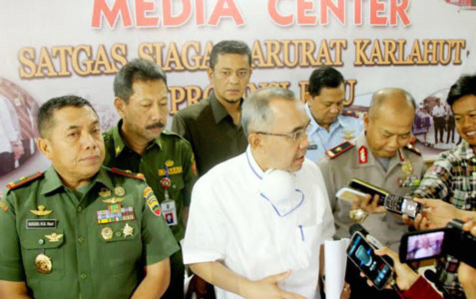 Plt Gubernur Tetapkan Riau Status Darurat Asap