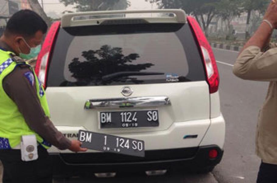 Sat Lantas Tindak Plat No Pol Kendaraan yang Tidak Sesuai Ketentuan