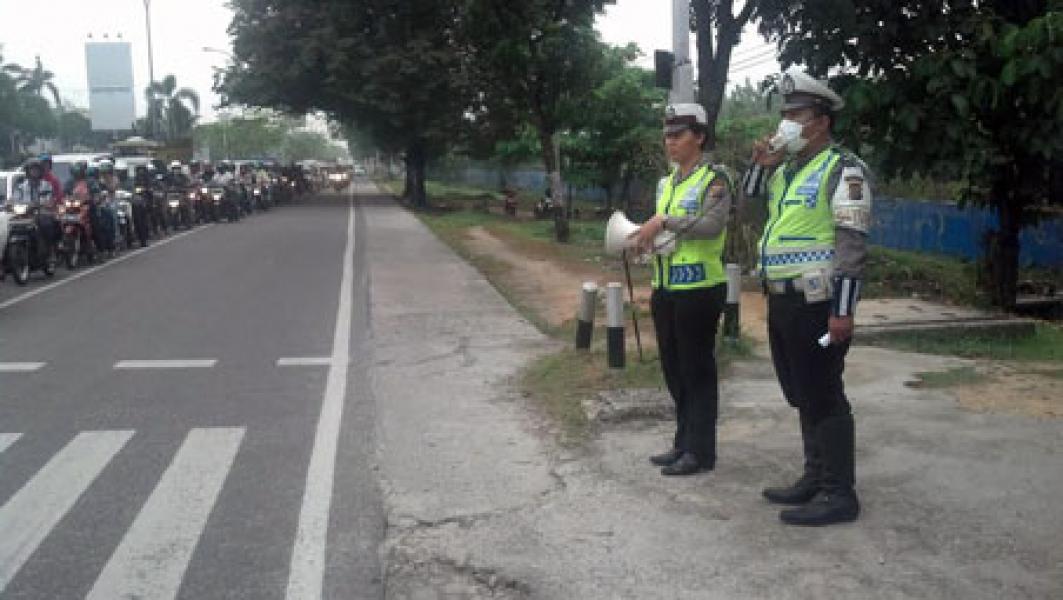 Sat Lantas dan Unit Lantas Polsek Jajaran Gelar Public Adress Serentak