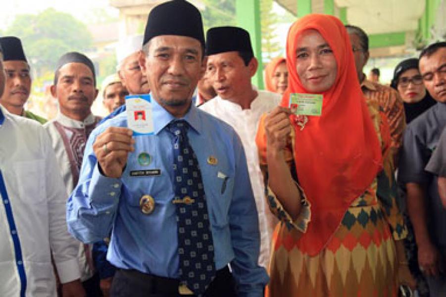 Wabup Resmikan Absensi Digital Siswa SMK Pemdes Ujungbatu