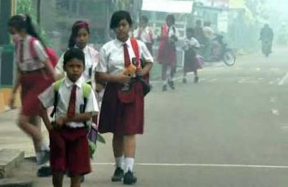 Wali Murid Khawatir Kabut Asap Berdampak Buruk Bagi Dunia Pendidikan di Inhu