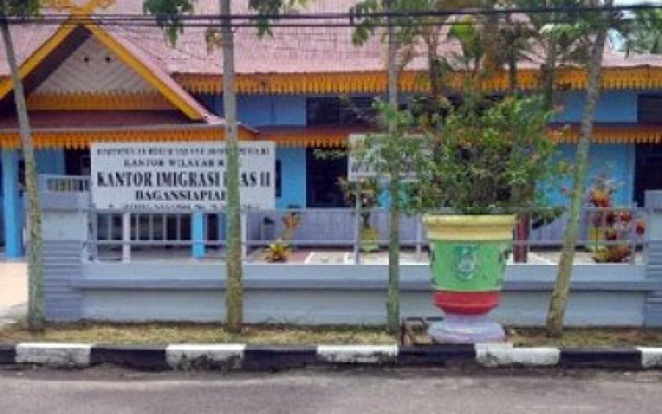 Awas Pungli, Buat Paspor di Imigrasi Bagansiapiapi Hanya 355 Ribu