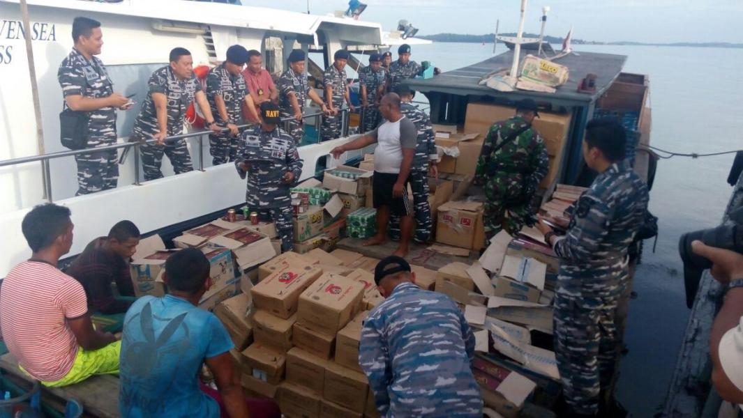 Bermuatan Sembako Ilegal, KM Sinar Baru Diamankan Tim WFQR Lantamal IV