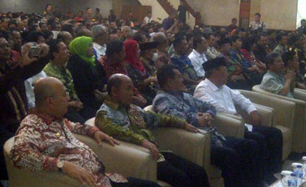 Bupati HM Harris Tandatangani MoU Pengadaan CPNS Penyuluh Pertanian dari Pelamar THL-TB