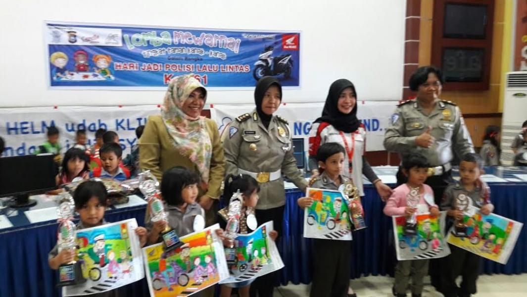 Dalam Rangka HUT Lantas Ke-61, Dit Lantas Polda Riau Gelar Lomba Mewarnai Anak Usia Dini
