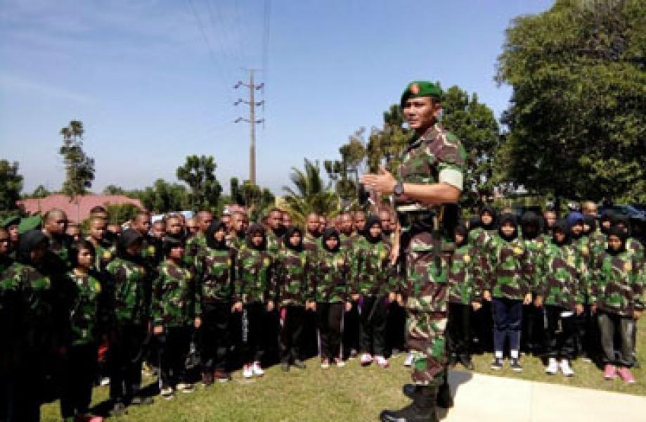 Dandim 0301/Pekanbaru Pimpin Pembaretan SMK Taruna Satria
