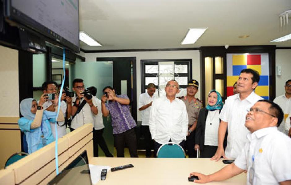 Inovasi Tekhnologi Informasi dan Komunikasi Layanan Pemerintah Dalam Rangka Mendukung Riau Go IT