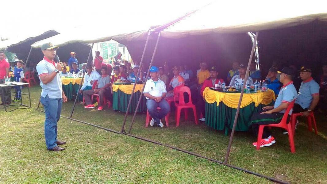 Kapolres Kampar Hadiri Pembukaan Turnamen Sepak Bola Danyon CUP I Tahun 2016
