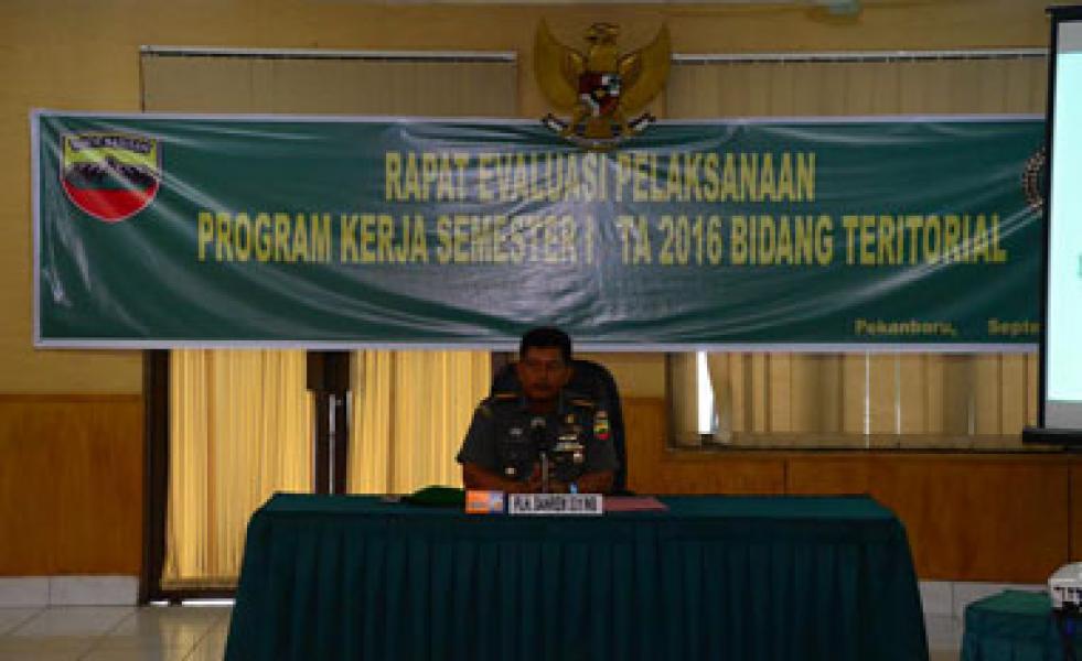 Kasrem 031/Wirabima Buka Rapat Evaluasi Program Kerja dan Anggaran Semester I Tahun 2016