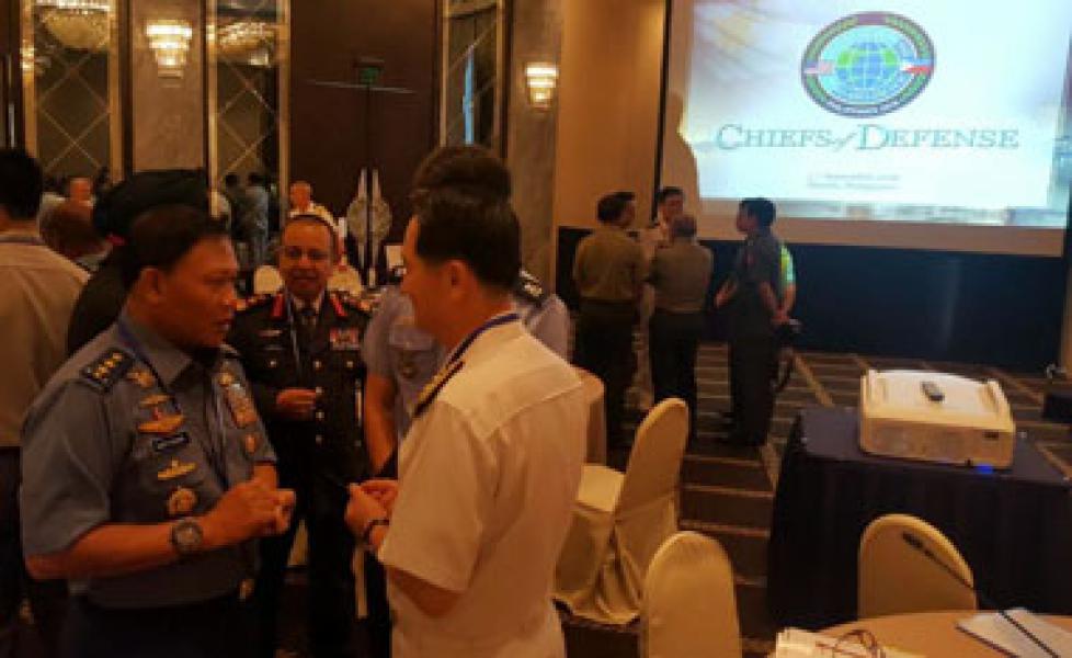 Kasum TNI Hadiri Bilateral Meeting dengan Admiral Sir Philip Jones