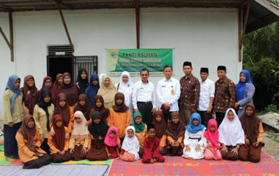 Pemkab Rohil Anjangsana ke Panti Asuhan dan Ponpes