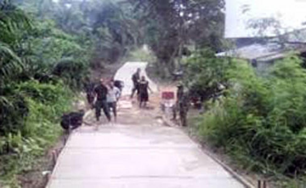 TMMD Ke 97: Prajurit Kodim Bengkalis dan Masyarakat Desa Tanjung Damai Kompak Bangun Desa