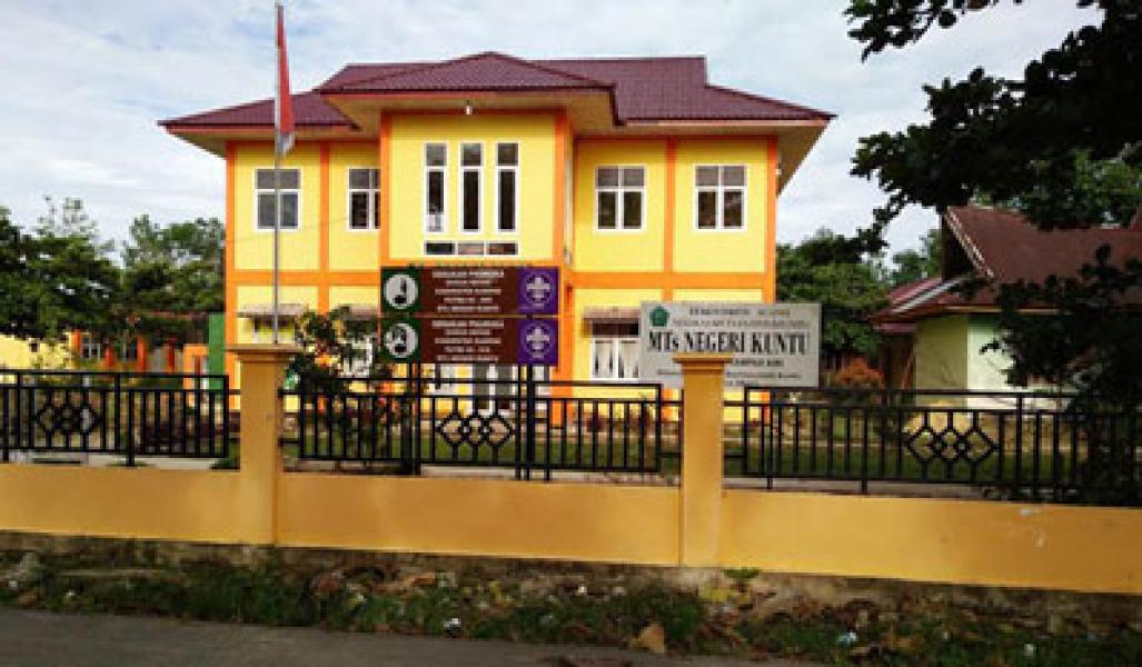 Walimurid Keluhkan Pungutan di MTSN Kuntu Kampar Kiri