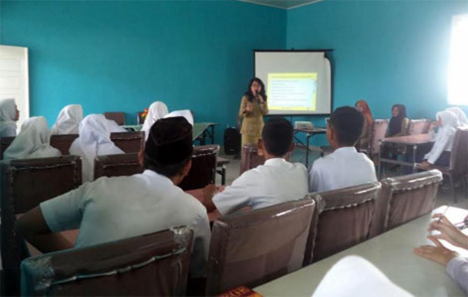 Dinkes Lakukan Penyuluhan HIV AIDS di SMPN 26  Pekanbaru