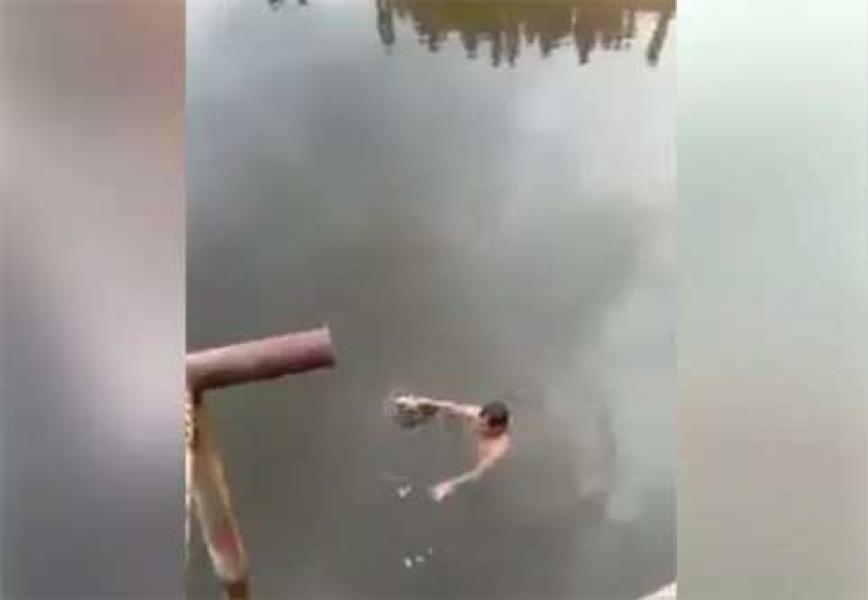 Mencekam! Begini Ritual sang Pawang Sebelum Tewas Diterkam Buaya Muara