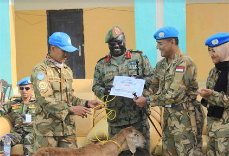 Satgas Indobatt-03 Sumbang 40 Hewan Qurban untuk Divisi 15 Infanteri GOS Army dan Sudanese Police Force