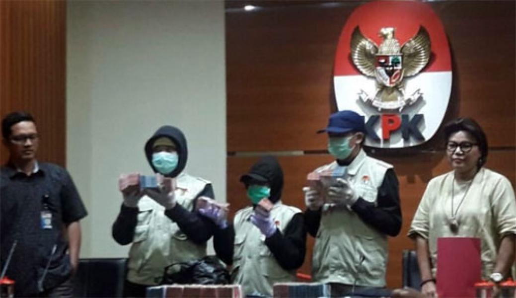 Suap Wali Kota Cilegon Rp 1,5 M Terkait Izin Amdal Transmart