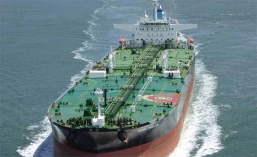 Tanker Indonesia Tabrak Kapal Keruk di Singapura, Lima Hilang