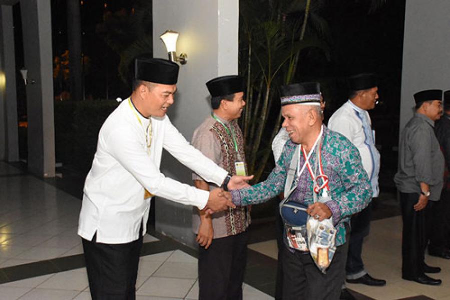 231 JH Asal Kabupaten Bengkalis Tiba Di Batam Dalam Keadaan Sehat