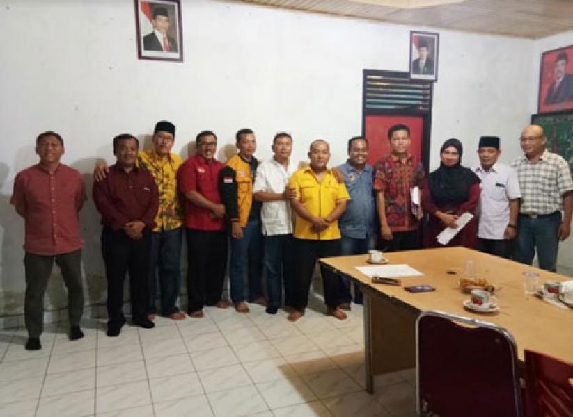 9 Parpol Kampar Bentuk Tim Kampanye Indonesia Kerja Jokowi-Ma�ruf Amin