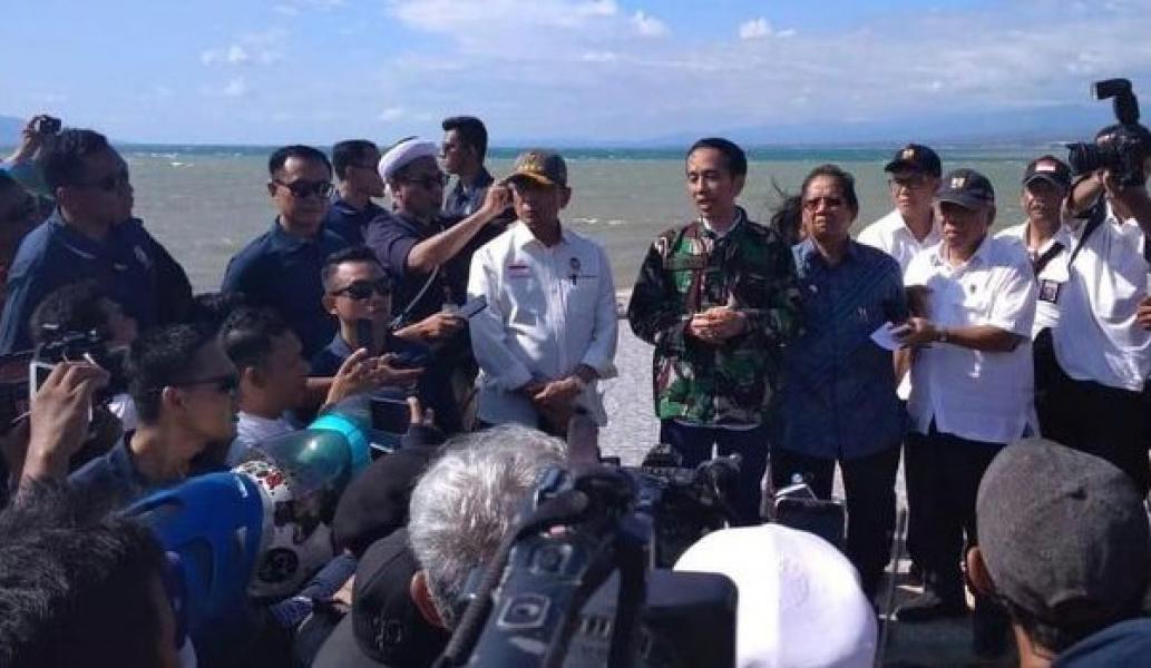 Ini Kata Jokowi Saat Tinjau Lokasi Tsunami dan Gempa di Palu