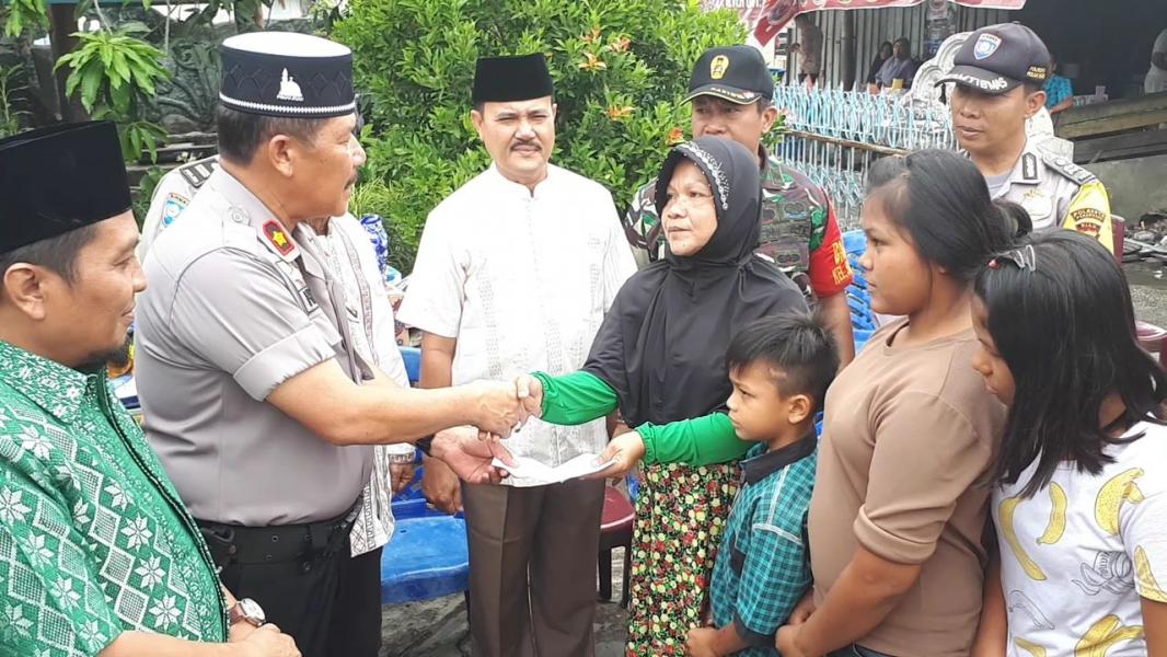 Kapolsek Pekanbaru Kota, Pentingnya Saling Membantu Sesama Kita