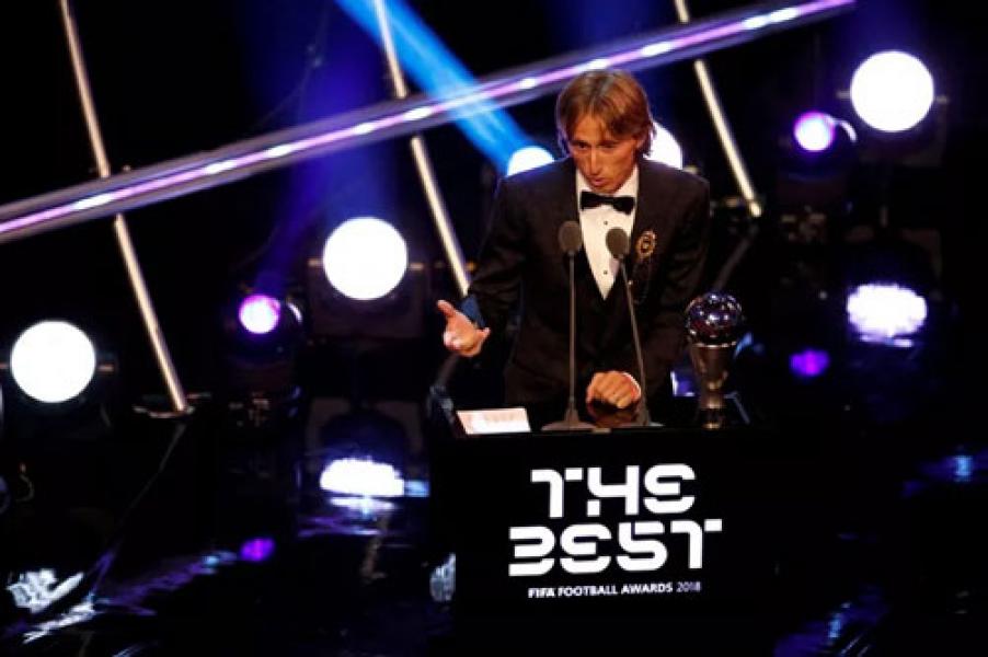 Luka Modric Dinobatkan sebagai Pemain Terbaik FIFA 2018