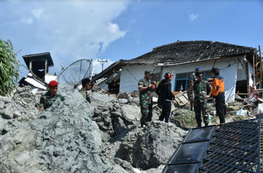 Panglima TNI Tinjau Lokasi Gempa Petobo Palu Selatan