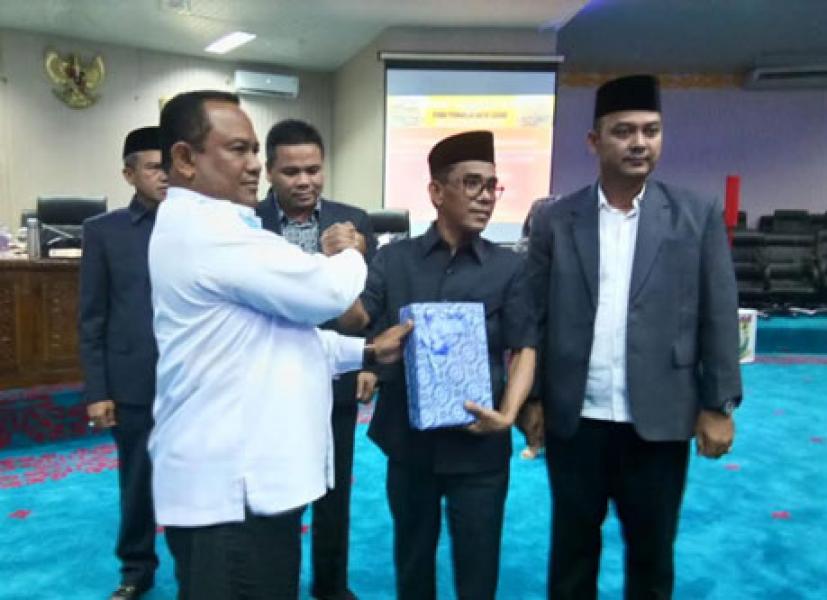 Pemda Kampar Sampaikan Perubahan APBD 2018