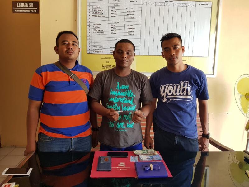 Pengedar Sabu di Keritang Diringkus di Rumahnya