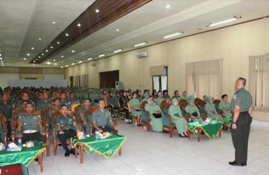 Penyuluhan Bintal Bagi Prajurit Dan PNS Jajaran Korem 031/WB