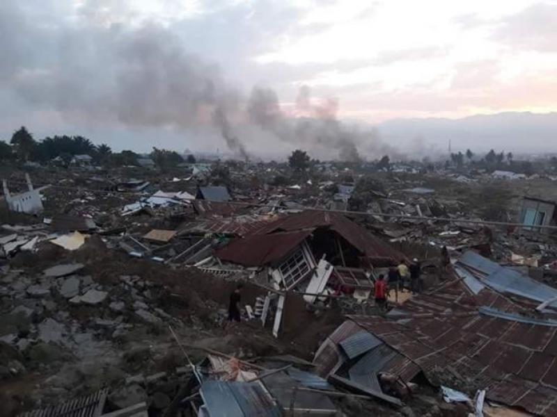 Puing di mana-mana, Dicemaskan Ratusan Tewas Akibat Gempa dan Tsunami di Sulteng
