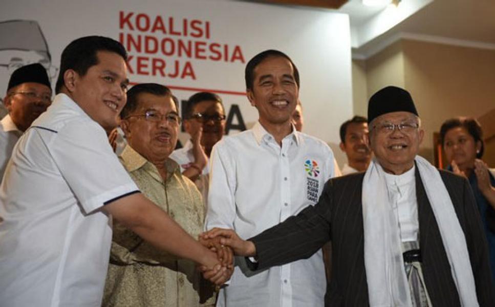 Ramai-ramai Pemilik Media Merapat ke Jokowi Buruk untuk Demokrasi