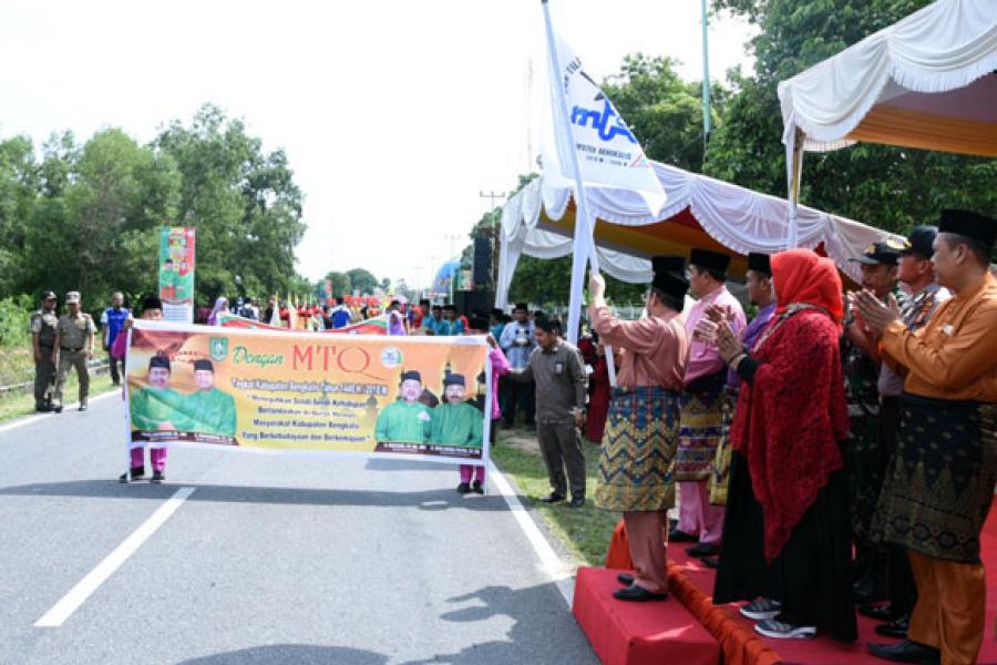 Semaraknya Pawai Taaruf MTQ ke-43 Tingkat Kabupaten Bengkalis
