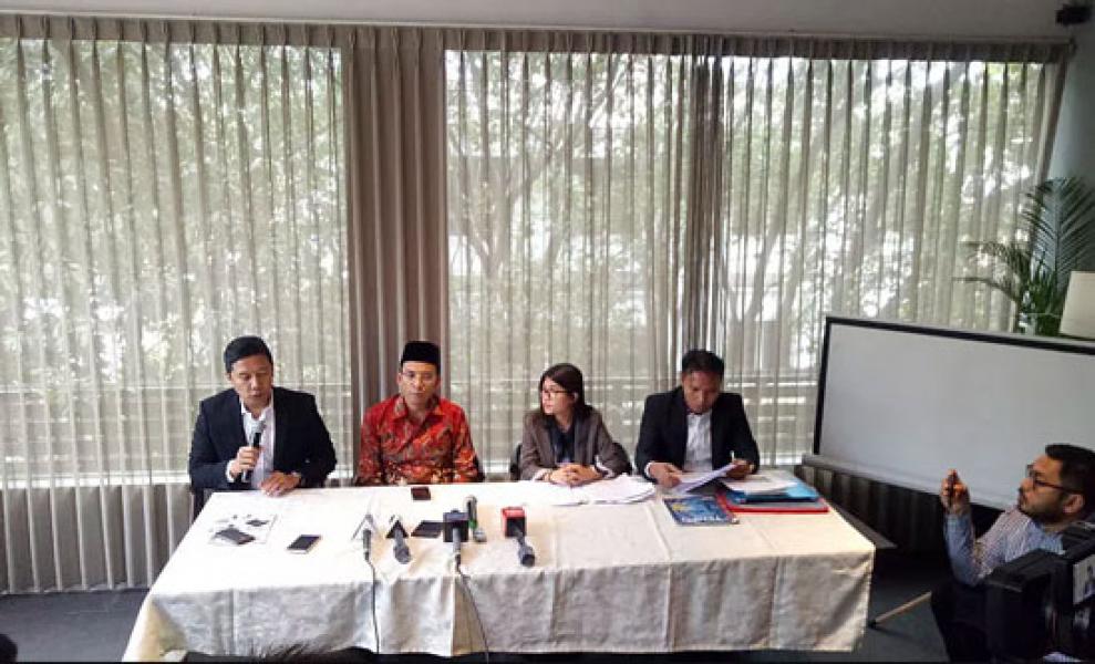 Soal Divestasi Tambang Emas, TGB Jelaskan Aliran Uang Dalam Rekeningnya