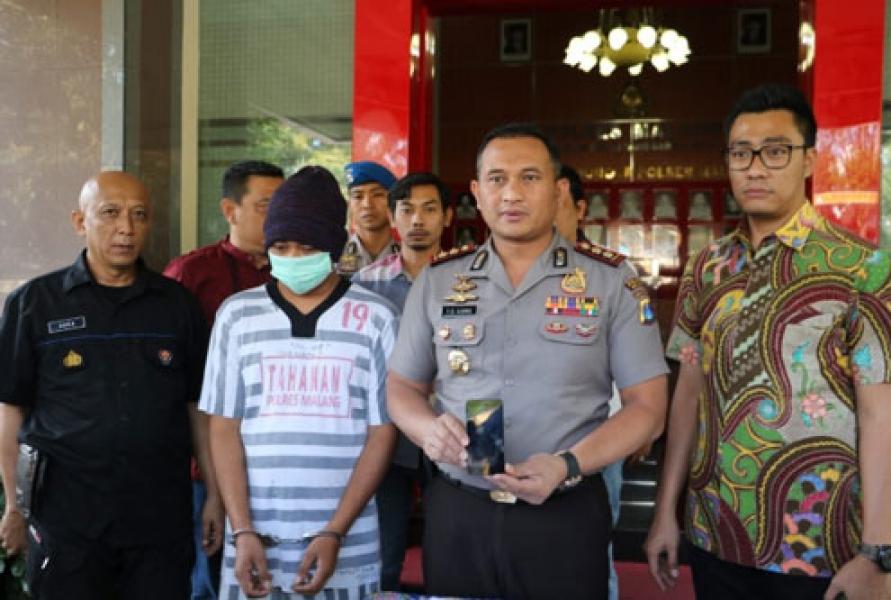 Unggah Video Porno di Facebook, Pedagang Buah Diringkus Polisi