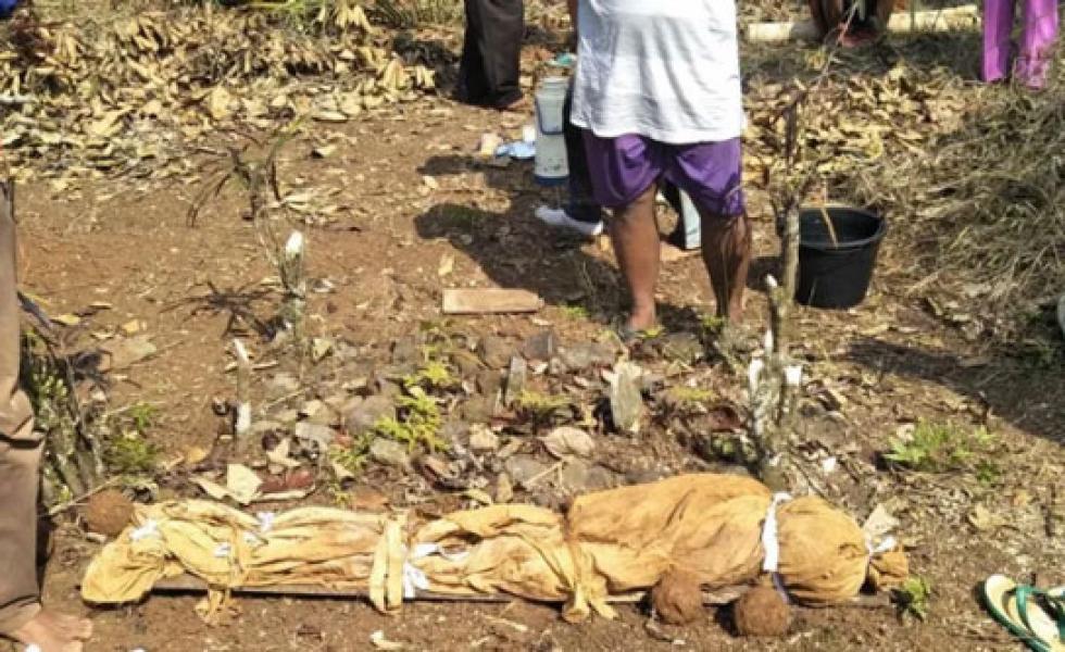 Viral, Jasad Sekeluarga di Ciamis Masih Utuh dan Tercium Harum saat Makamnya Dibongkar