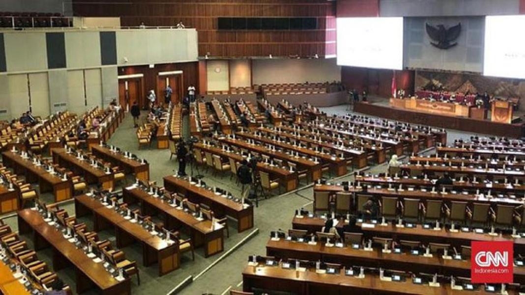 DPR Sahkan 5 Pimpinan KPK Baru, Firli Cs Disambut Meriah