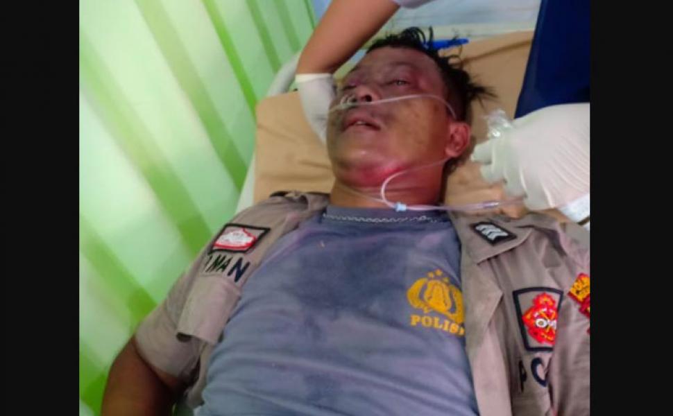 Demo Mahasiswa di Mapolda Riau Berujung Bentrok, 7 Polisi Terluka