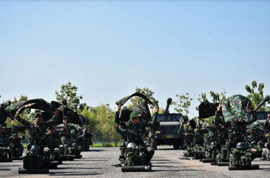Jelang Latgab TNI 2019, Armed 12/Divif-2/Kostrad Gelar Pasukan dan Alutsista