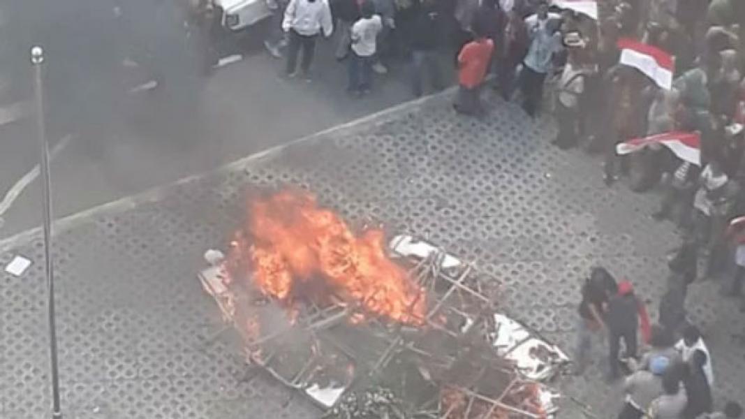Kronologi Aksi Massa di Depan Kantor KPK, Copot Kain Hitam