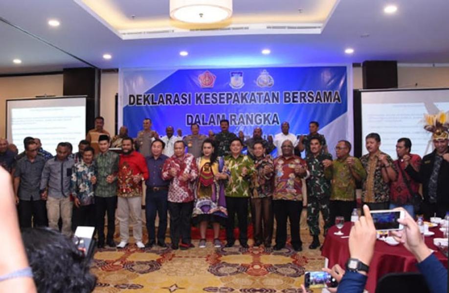 Panglima TNI Ikut Deklarasi Penandatanganan Papua Damai