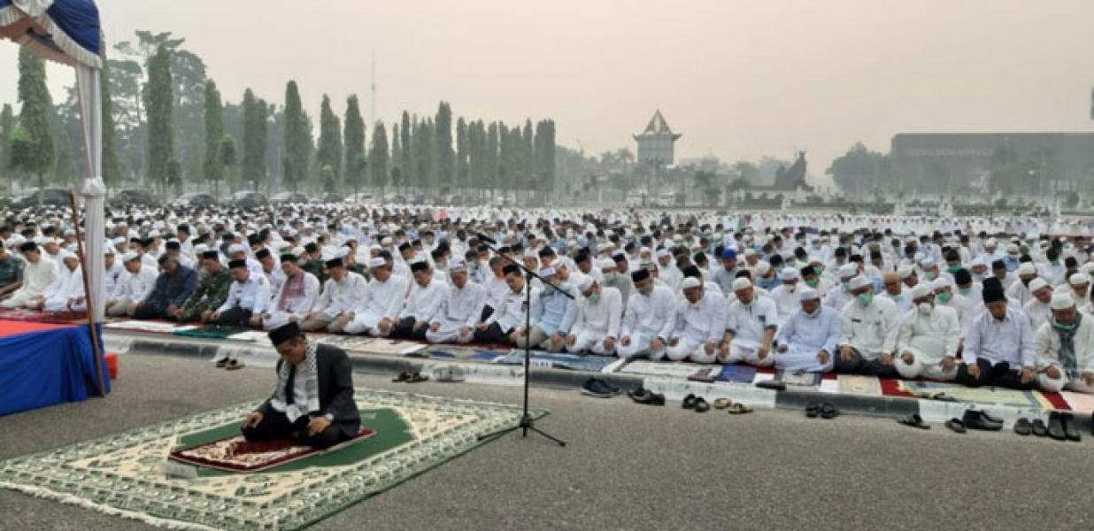 Salat Istisqa, Warga Kenakan Masker