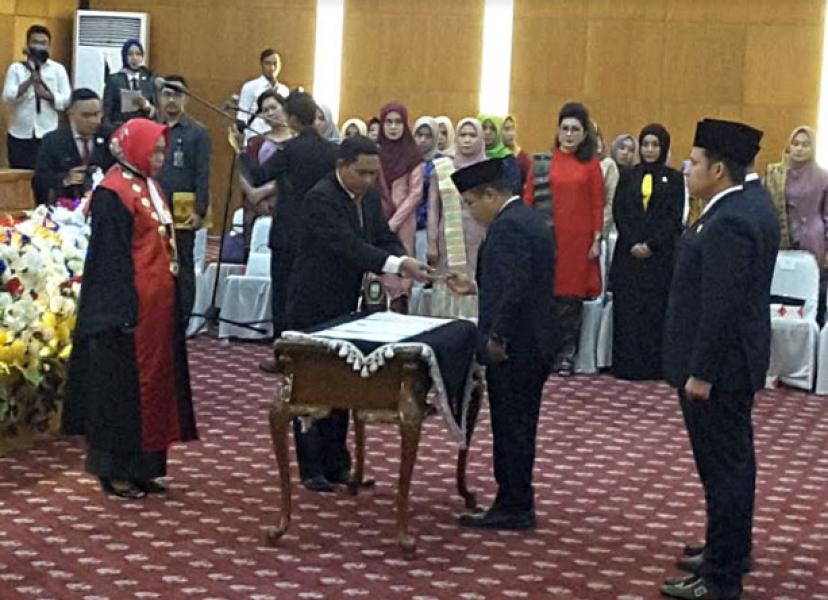 Tiga Pimpinan DPRD Siak Resmi Dilantik