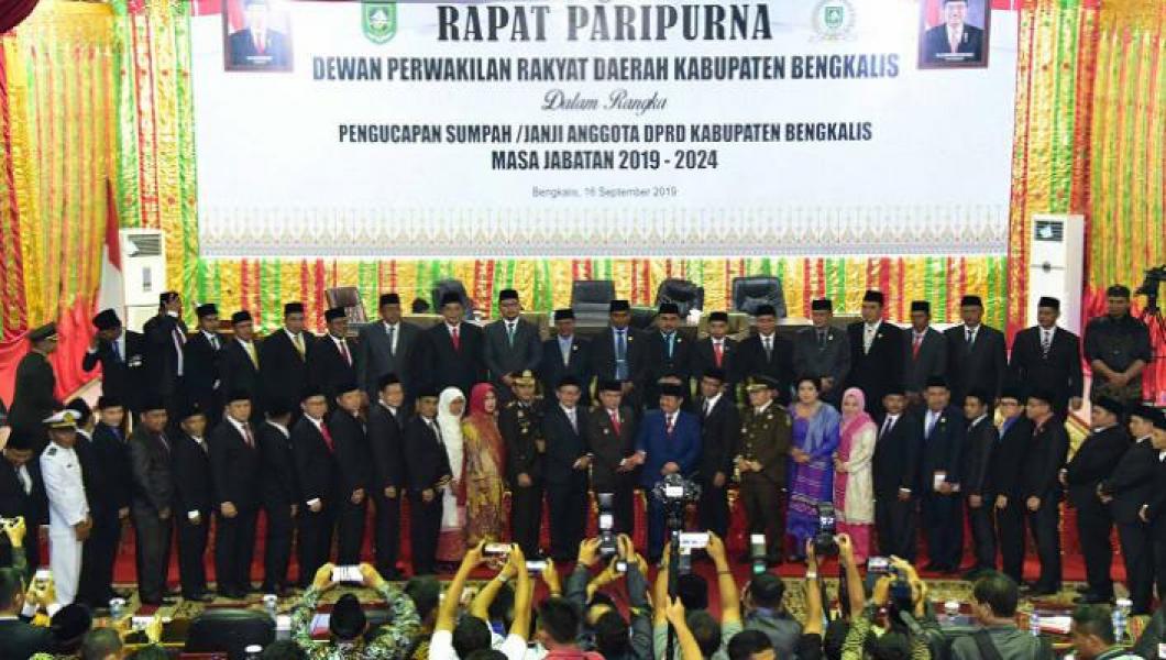 Ucapkan Sumpah-Janji, Ini Nama-Nama Anggota DPRD Bengkalis periode 2019-2024