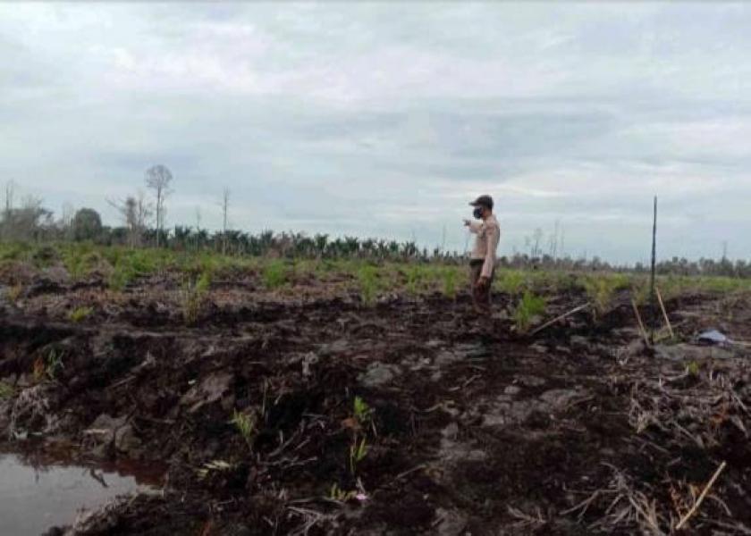 Antisipasi Karhutla, Kapolsek Sungai Apit Cek Embung Air