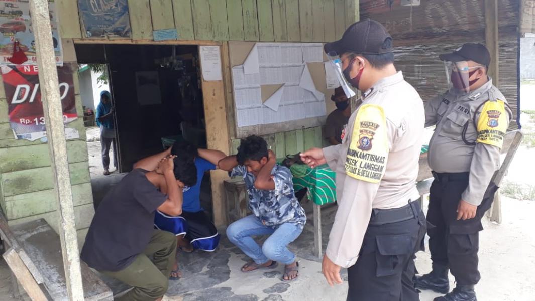 Polsek Langgam Rutin Lakukan Patroli C3 dan Sosialisasi Antisipasi Penyebaran Covid-19