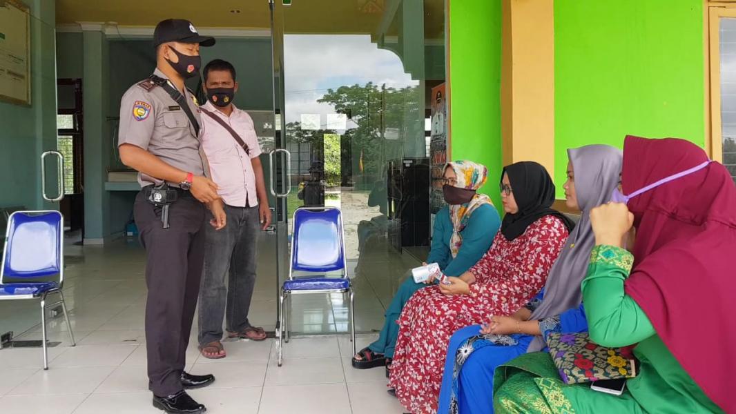 Polsek Teluk Meranti Laksanakan Patroli, Sosialisasi dan Imbauan AKB di Kantor Pemerintahan